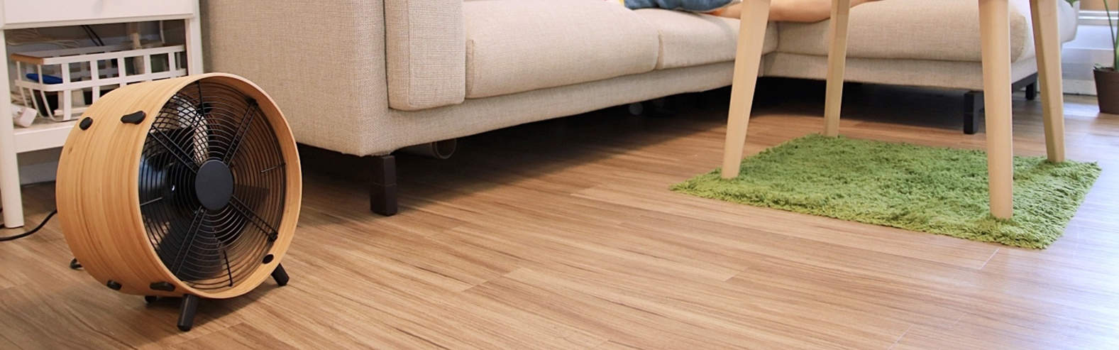 Ανεμιστήρας ξύλινος με retro design